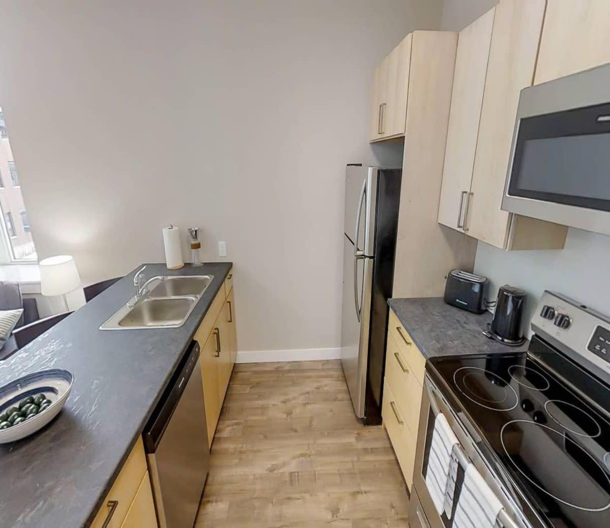 Premium Condo Heart Of Uptown Location Parking Coffee Saint John Exterior photo